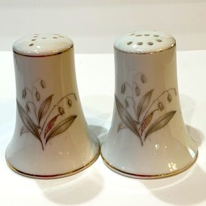 Kaysons formal Lillies of the Valley Salt & Pepper set